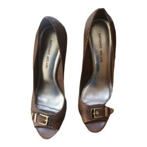 Classic Women's Brown Sandals Size 9